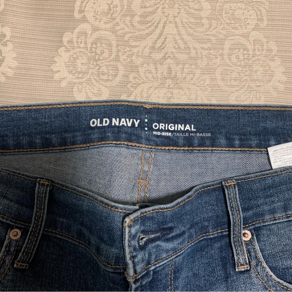 Old Navy | Original Mid-Rise Jeans - Picture 2 of 7